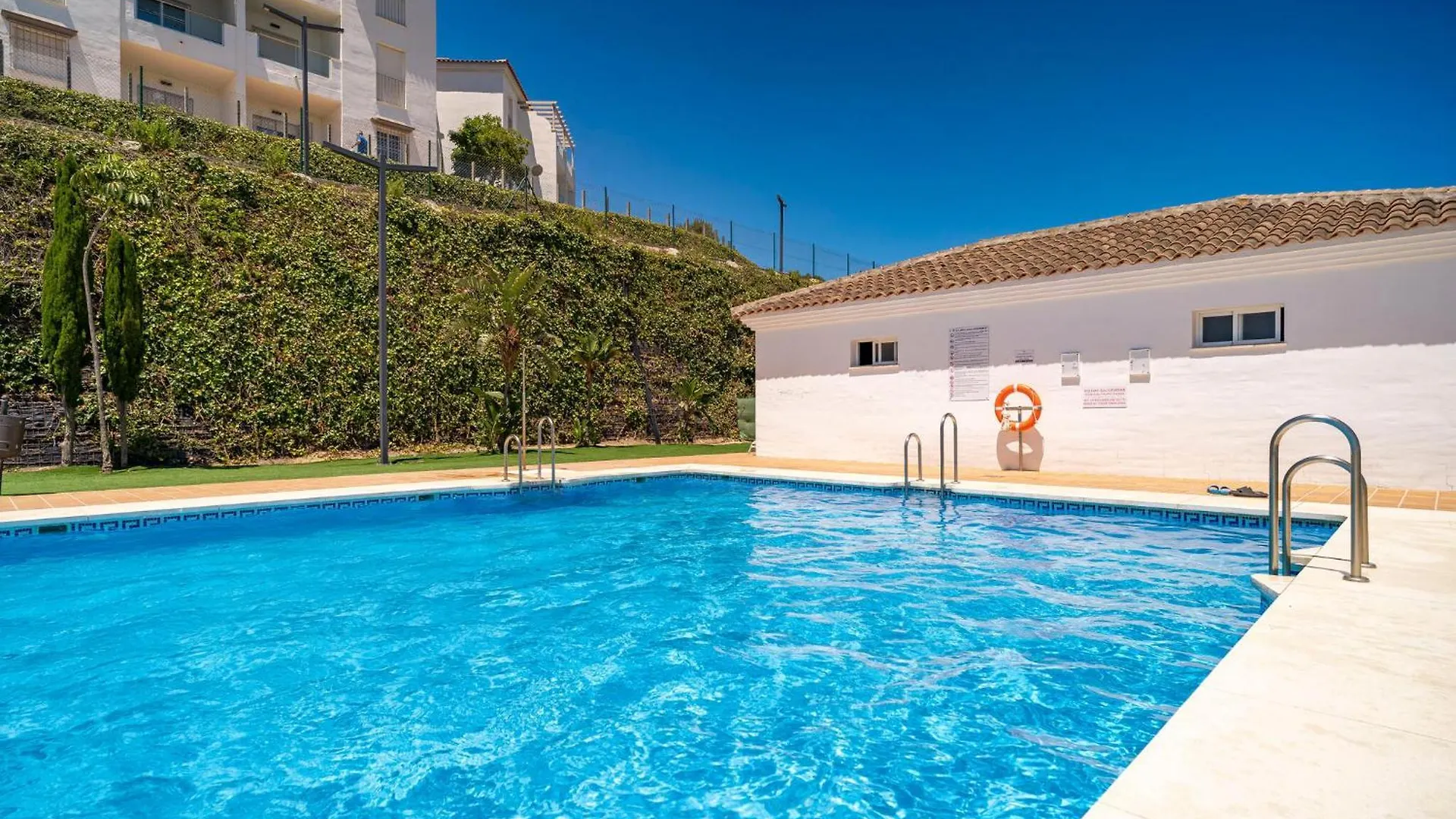 Awesome Apartment In Manilva With Kitchen