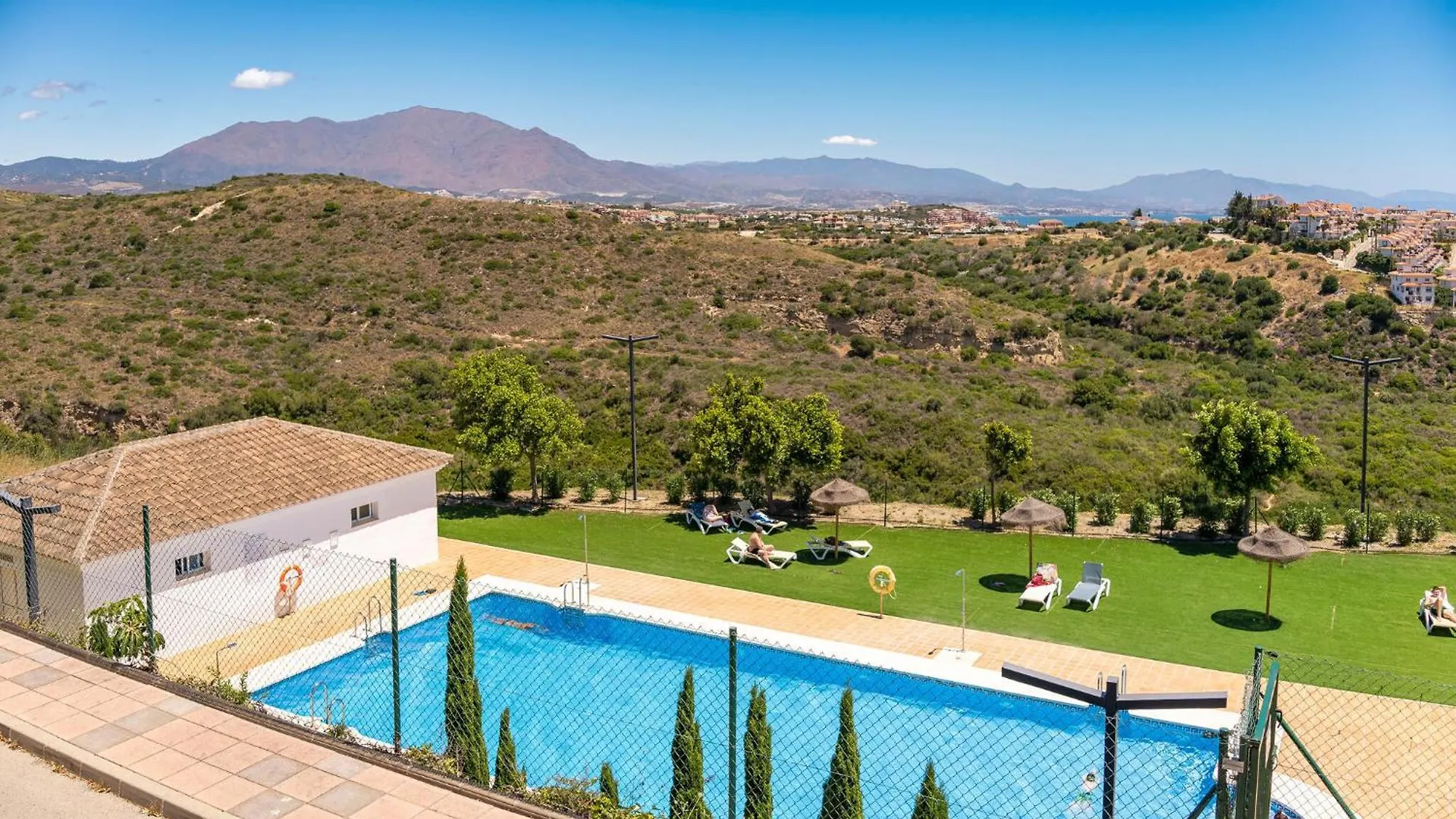 Awesome Apartment In Manilva With Kitchen