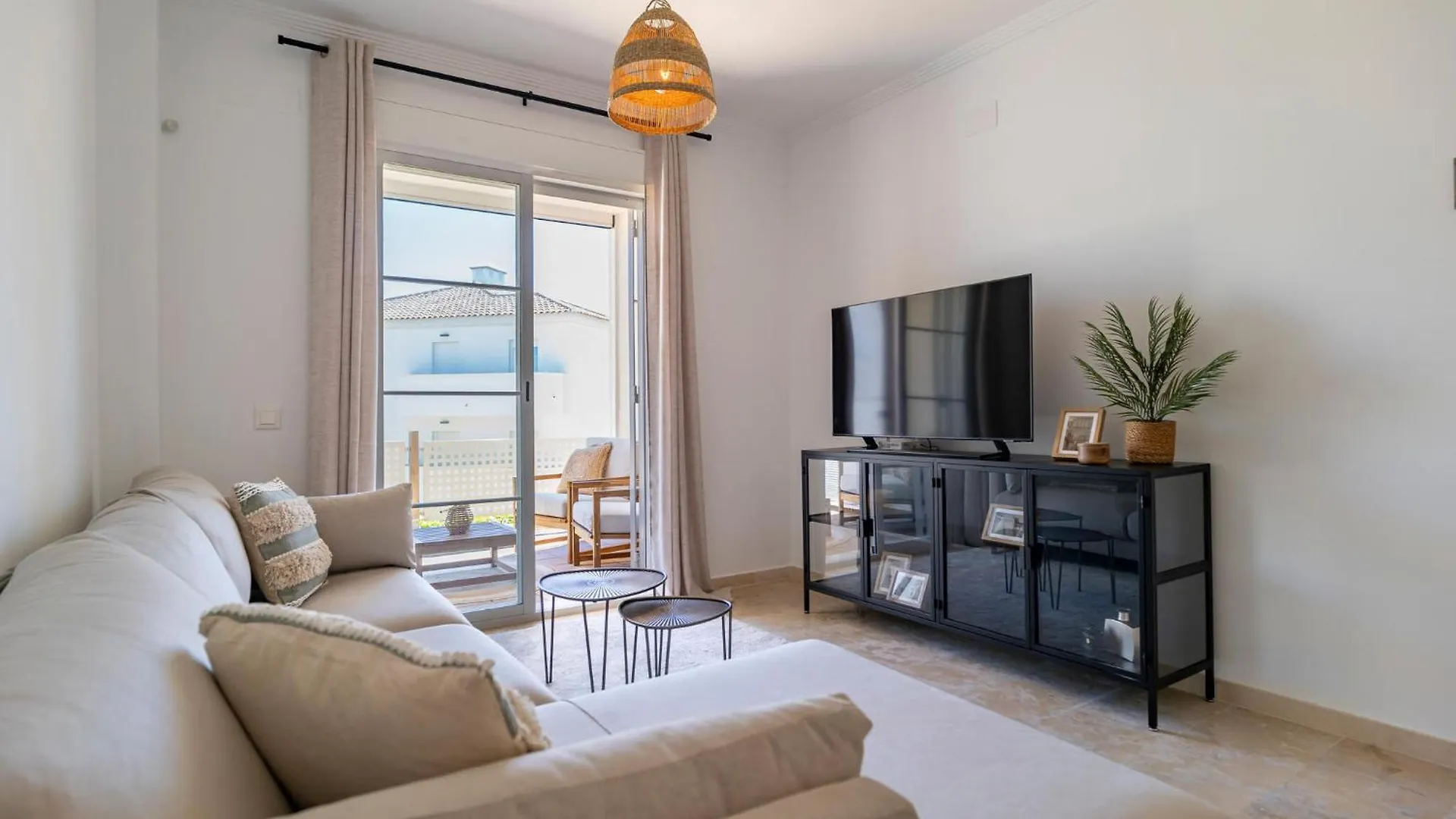 Awesome Apartment In Manilva With Kitchen España