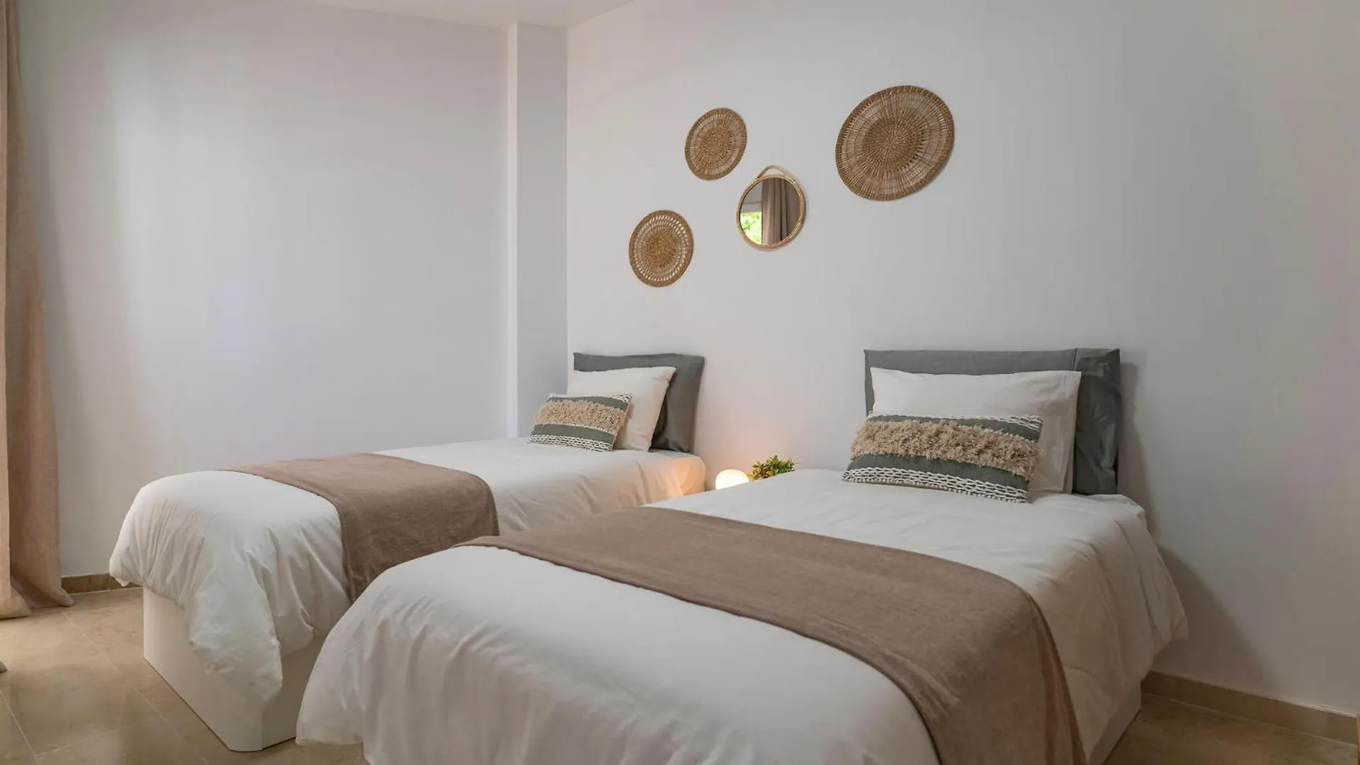 Awesome Apartment In Manilva With Kitchen