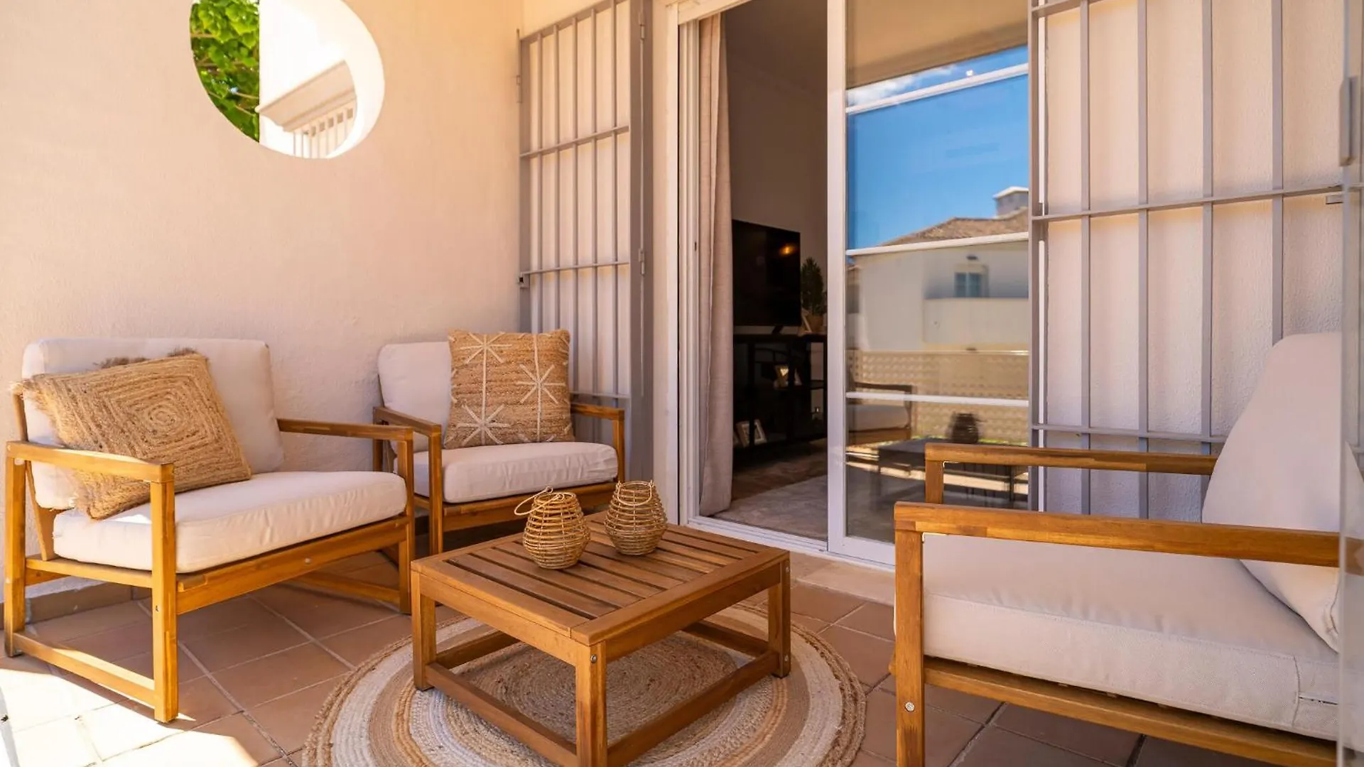 Awesome Apartment In Manilva With Kitchen